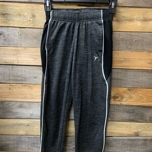 Boys Size 6-7 Old Navy Gym Pants